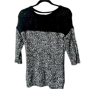 Hinge Pullover Sweater Size S Small 3/4 Sleeve Ribbed Knit Trim Crew Neck